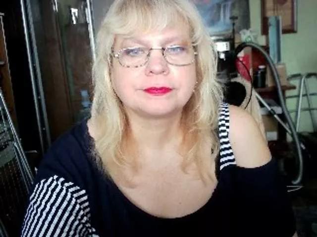 Offline LOLA88888 on BongaCams