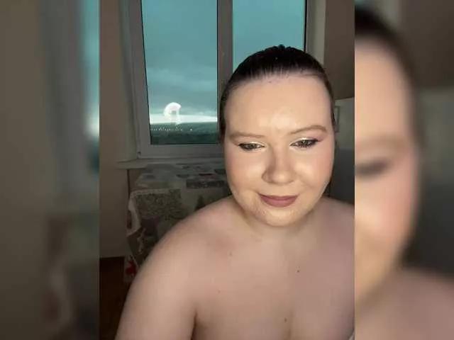 Offline LunaLu13 on BongaCams