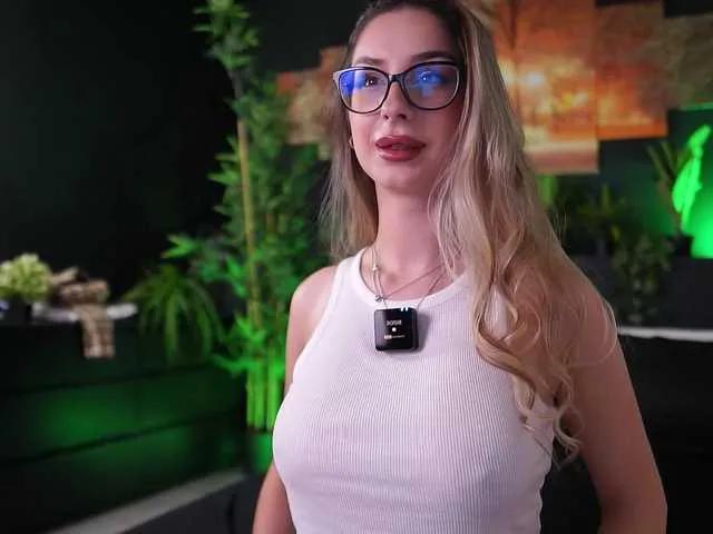 MaddieBryggs's avatar