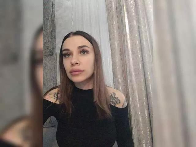 Freechat MaidenCrystal on BongaCams