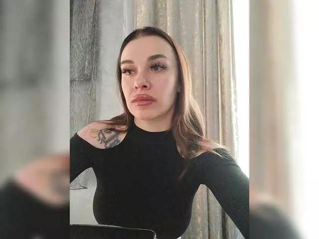 Freechat MaidenCrystal on BongaCams