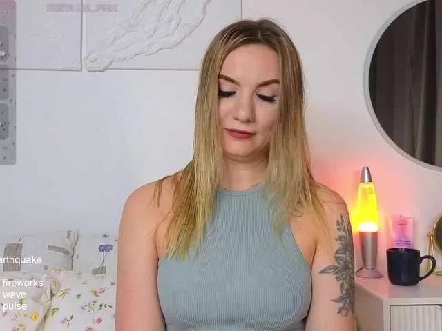 Offline Maria-li on BongaCams