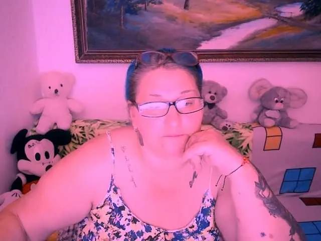 Marryaxx - the sexiest escort in public for your enjoyment Marryaxx from BongaCams