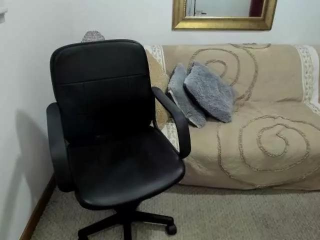 Offline MerryColin on BongaCams