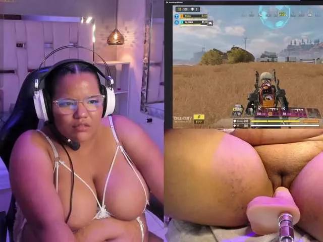 Offline MhiaRey on BongaCams