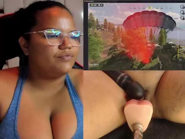 Offline MhiaRey on BongaCams
