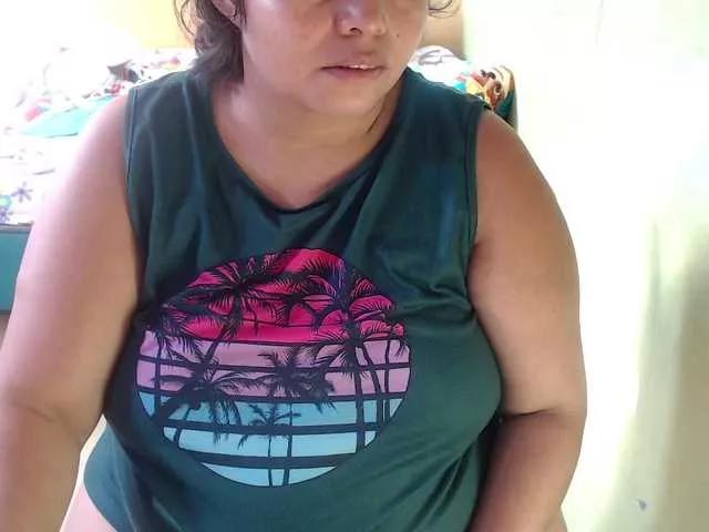 Offline mia-naughty on BongaCams
