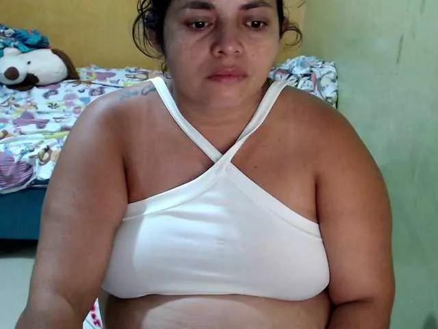 Offline mia-naughty on BongaCams
