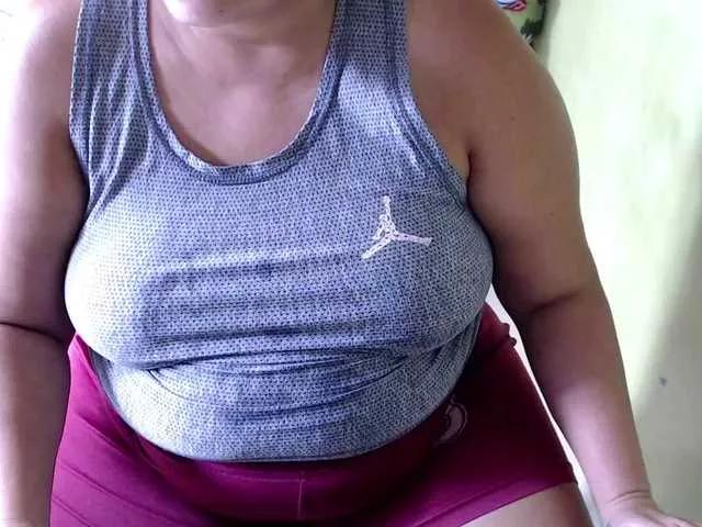 Offline mia-naughty on BongaCams