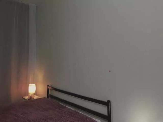 Offline MiaLuw on BongaCams