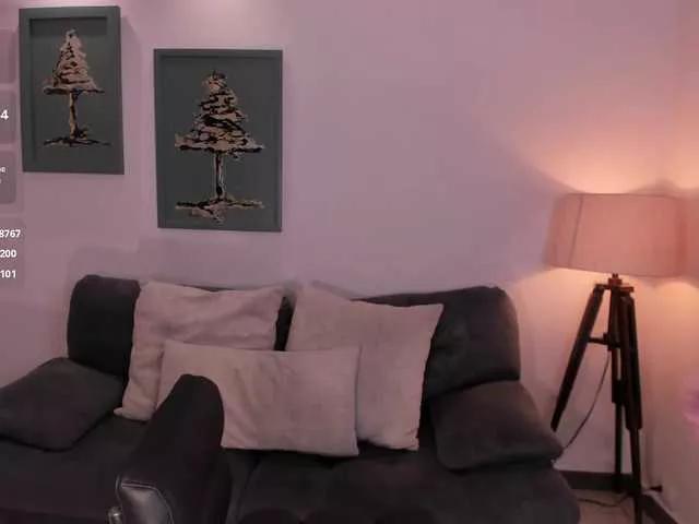 Freechat MilaLawrence on BongaCams