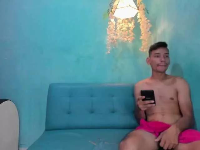 Offline Milfandrea on BongaCams