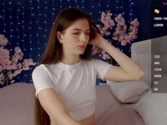 Offline Mirror-Girl on BongaCams
