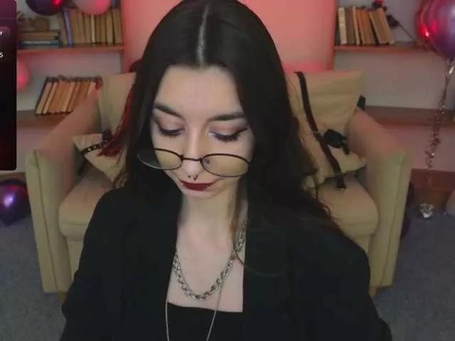 Offline MistressMarcelline on BongaCams