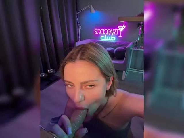 Offline Nataliecroys on BongaCams