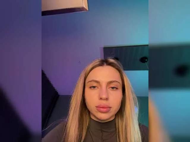 Offline Nataliecroys on BongaCams