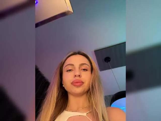 Offline Nataliecroys on BongaCams