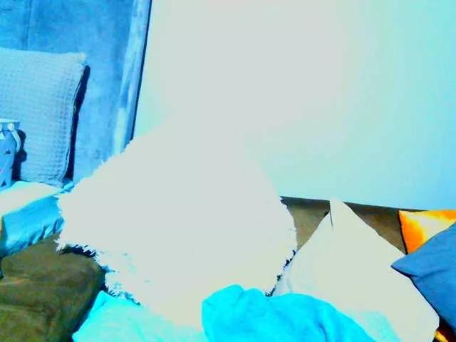 Offline PearBlu38 on BongaCams