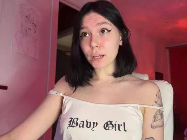 Offline PinkDolly18 on BongaCams