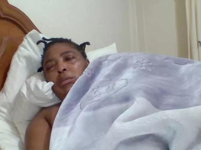 Offline pussylips53 on BongaCams