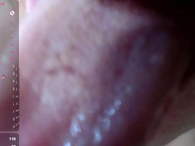 Freechat rosestar on BongaCams