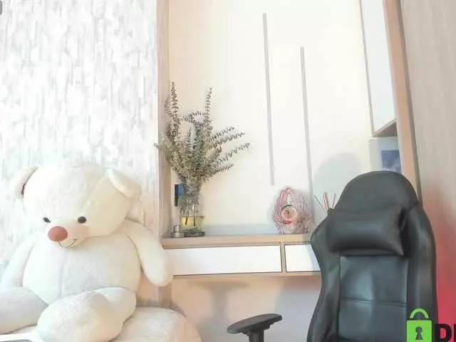 Offline ScarlettSugar on BongaCams