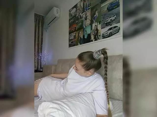 Offline Schumaxer777 on BongaCams