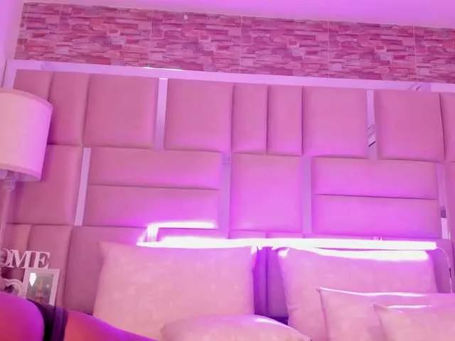 BongaCams ShaniaBrown is Freechat ShaniaBrown — It excites me to be able to see your face with pleasure, I love that you can put your camera to know and see how hot you are, I am fascinated by the moans, I love being spanked