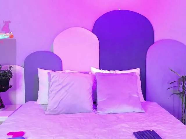 Offline SophieGomez2 on BongaCams