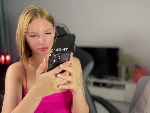 Offline SquirtalPussy on BongaCams