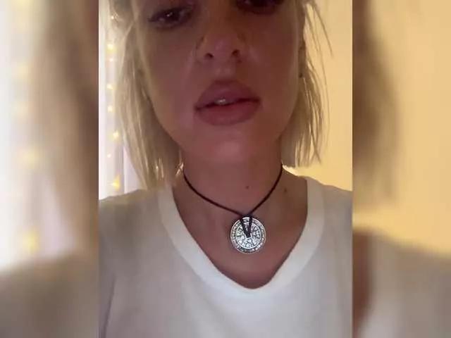 Offline Stasya-moor on BongaCams