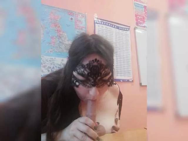 Offline Sweetflowera on BongaCams