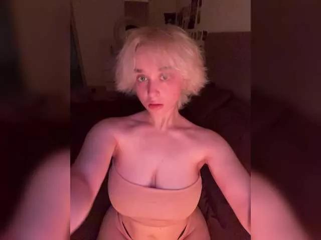 Offline tamagotchigirl on BongaCams