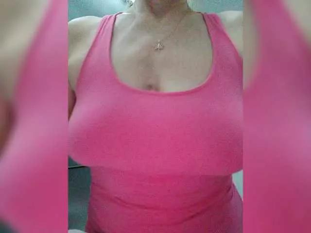 Offline Tata42 on BongaCams