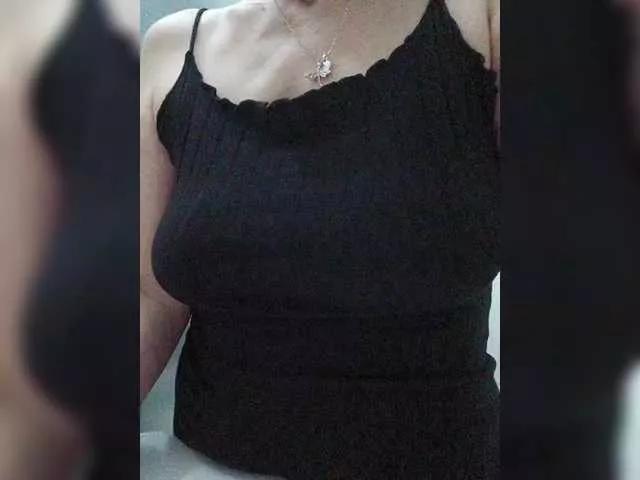 Offline Tata42 on BongaCams