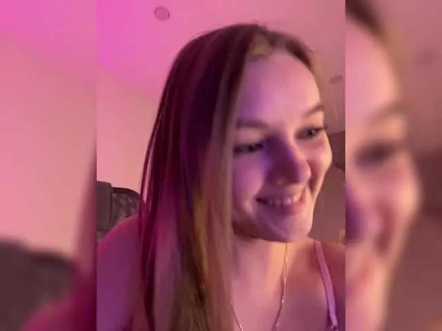 Offline Tenderpassion on BongaCams