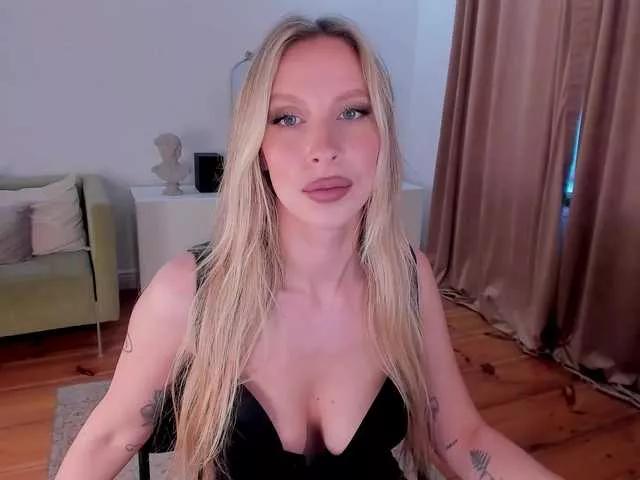 Offline ToxicBlonde on BongaCams