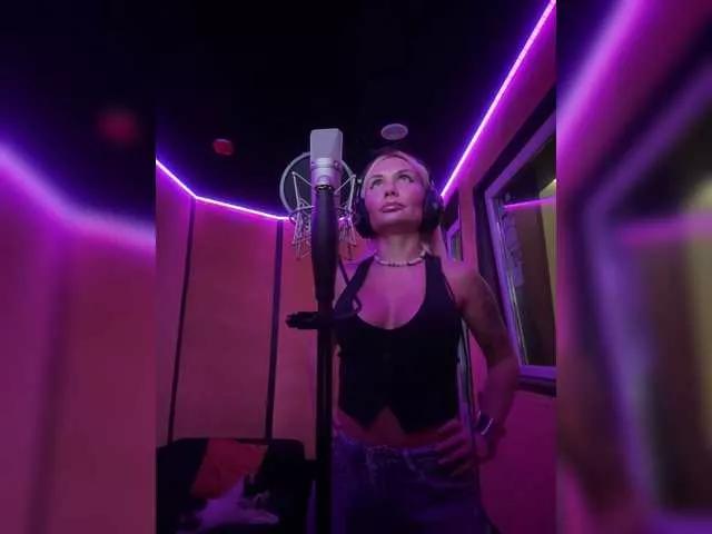 Offline Tvoyasamka77 on BongaCams