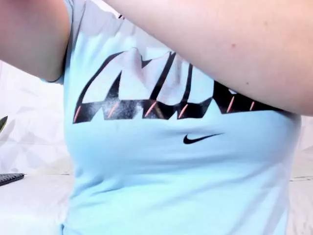 Offline valeriaGomez on BongaCams