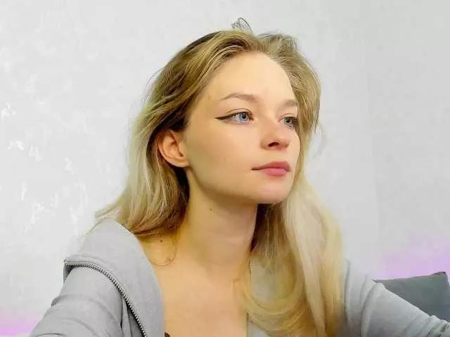 Freechat vialeta-baby on BongaCams