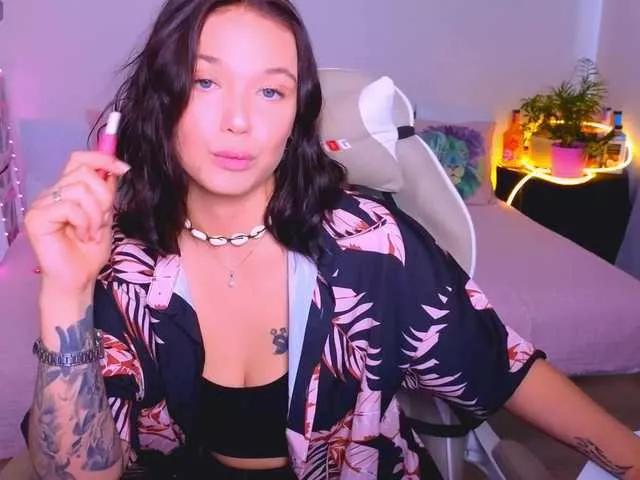 Offline WhiteSoul on BongaCams