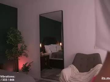 Freechat alyonaqueen_ on Chaturbate
