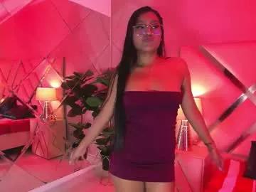 Freaky Amberblazze from most beautiful outfits in a naked liveshow amberblazze from Chaturbate