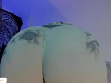 anny_ferrer1 — GOAL: finger in my ass [0 tokens remaining] Welcome to my room! #bigass #fuckmachine #musclue #natural #anal