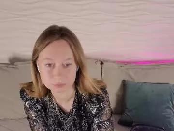 The Luscious and natural Brooke_evans_ is horny and ready to squirt brooke_evans_ from Chaturbate