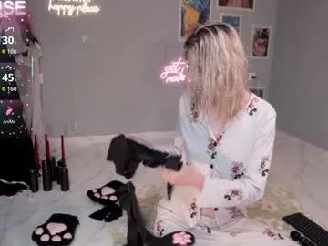 Chaturbate careful_i_bite is Freechat careful_i_bite — Welcome)  Squirt shw!  #squirt #teen #tall #18 #young