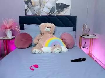 Freechat curvy_dynamite on Chaturbate