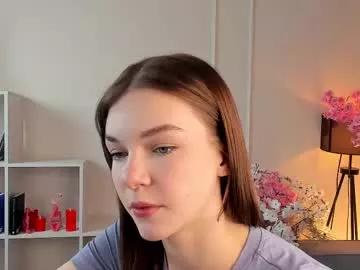 Freechat cwenbrayton on Chaturbate