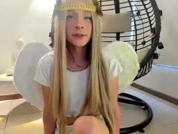Young Damiian20_ - sexy, passionate and ready to entertain damiian20_ from Chaturbate