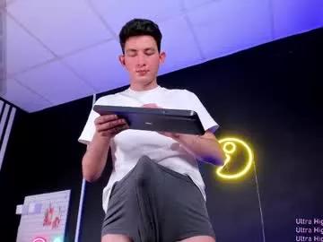 Freechat danny__magic on Chaturbate